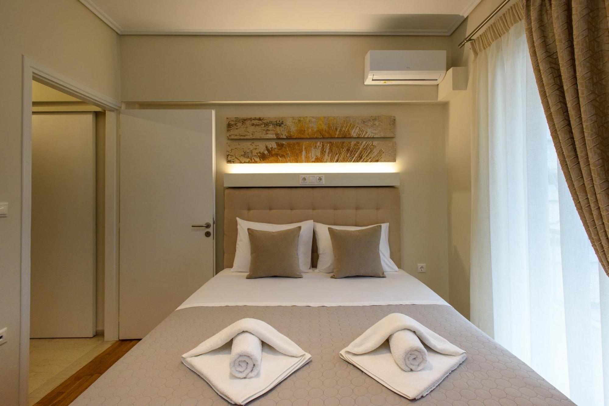 Blue Ark Harmony Residence Атина Екстериор снимка