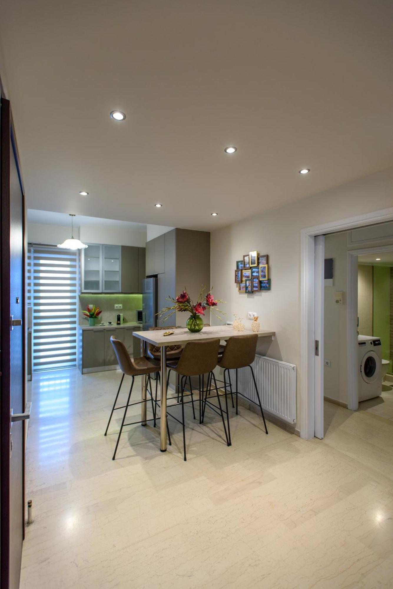 Blue Ark Harmony Residence Атина Екстериор снимка